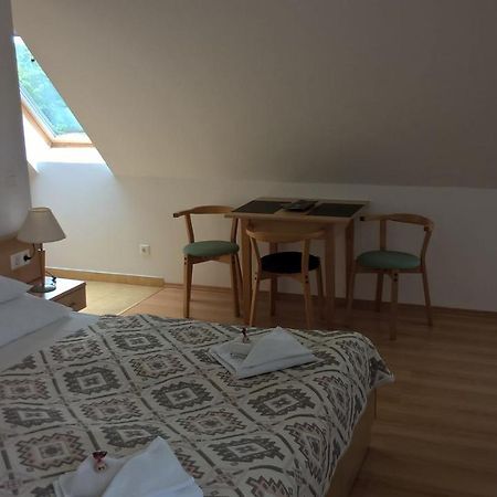 Lilla Wellnessapartman Залакарош Экстерьер фото