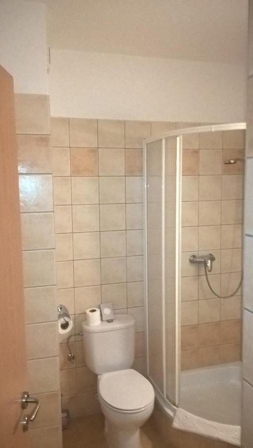 Lilla Wellnessapartman Залакарош Экстерьер фото