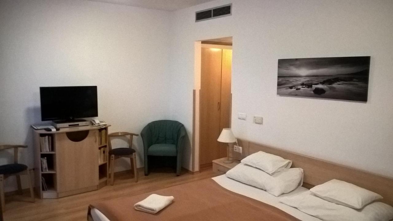 Lilla Wellnessapartman Залакарош Экстерьер фото